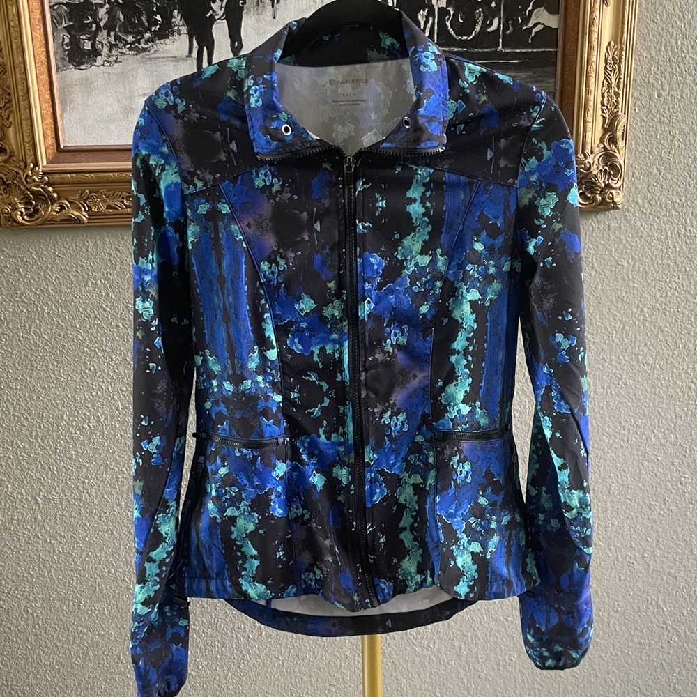 Fabletics Blue & Teal Abstract Zip-Front Bomber Jacket